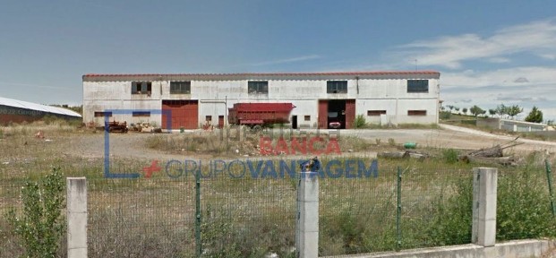 Armazém à venda em Sé - Santa Maria - Meixedo