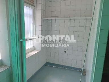 Espaço comercial à venda em Mirandela