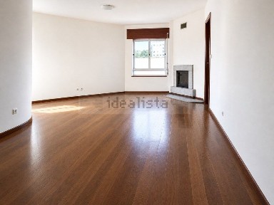 Apartamento T3 à venda em São Victor