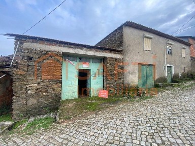 Armazém à venda em Vinhas