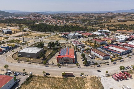 Espaço comercial à venda em Zona Industrial, 48