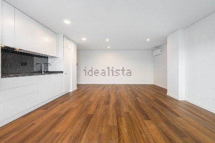 Apartamento T3 à venda na Travessa António Fernandes Ferreira Gomes, 34