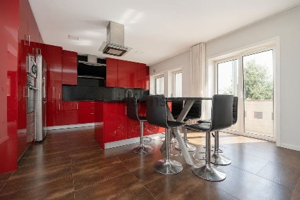 Apartamento T3 à venda na Rua Doutor José Vilaça, 60