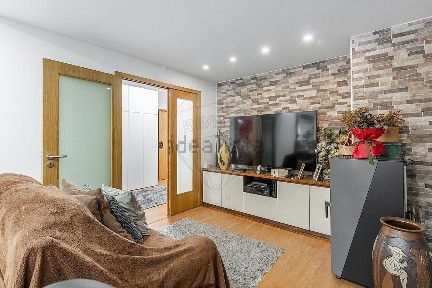 Apartamento T2 à venda na Rua dos Barbosas, 31