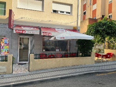 Espaço comercial à venda na Rua Professor Dionísio Gonçalves