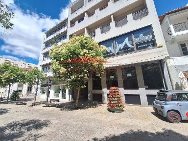 Espaço comercial à venda na Rua Alexandre Herculano