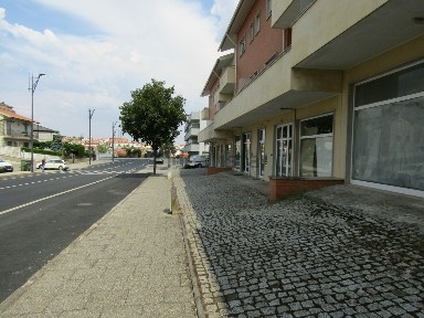 Espaço comercial à venda em Miranda do Douro