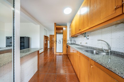 Apartamento T1 à venda na Rua Nova de Santa Cruz