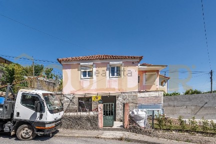 Apartamento T1 à venda na Rua da Igreja s/n