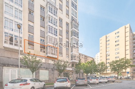 Apartamento T1 à venda na Praça do Bocage, 56