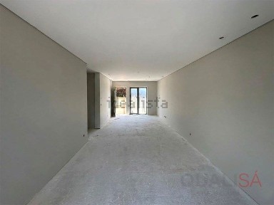 Apartamento T2 à venda na Rua José Vidal da Costa