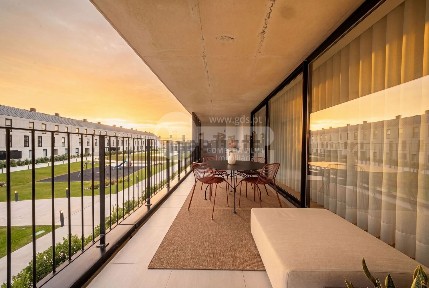 Apartamento T3 à venda na Avenida da Colónia