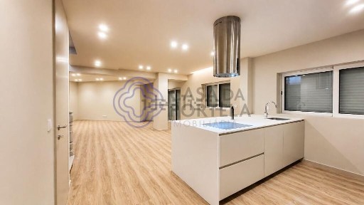 Duplex à venda na Rua Gomes de Amorim, 4496