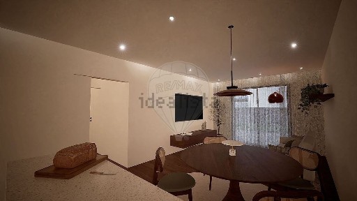 Apartamento T3 à venda na Rua Nossa Senhora da Guia, 804