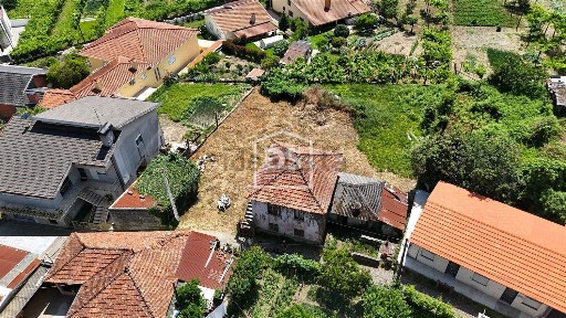 Moradia independente à venda em Nevogilde