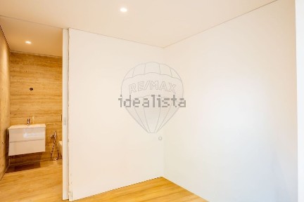 Apartamento T1 à venda na Praceta Londrina