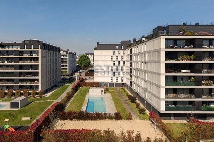 Apartamento T3 à venda na Rua 25 de Abril, 12