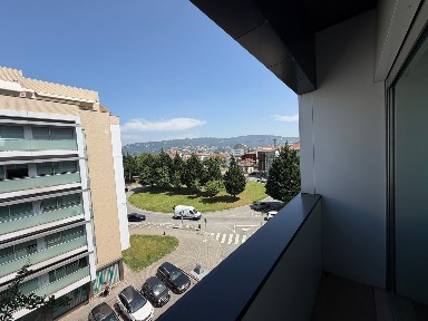 Apartamento T3 à venda na Rua Doutor José Maria Brandão s/n