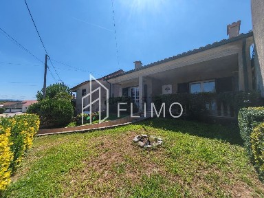 Moradia independente à venda em Amoreira da Gândara - Paredes do Bairro - Ancas