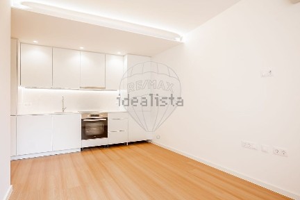 Apartamento T1 à venda na Alameda Doutor Alfredo Pimenta s/n