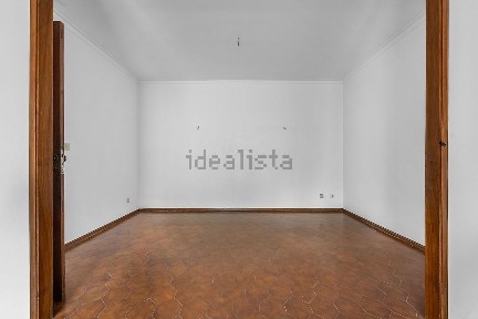 Apartamento T3 à venda na Rua do Poente
