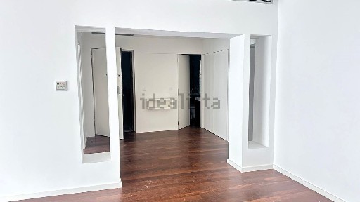 Apartamento T3 à venda na Rua Doutor José Maria Brandão, 7