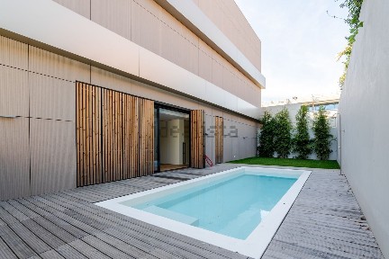 Duplex à venda na Avenida da Boavista