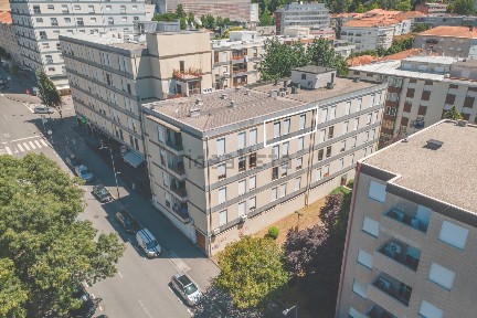 Apartamento T3 à venda em Creixomil