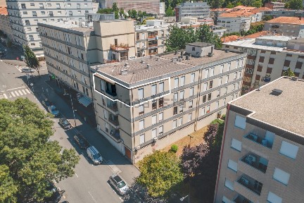 Apartamento T3 à venda em Creixomil