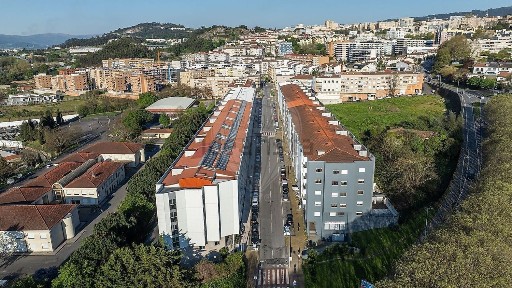 Apartamento T3 à venda na Rua Professora Alda Brandão