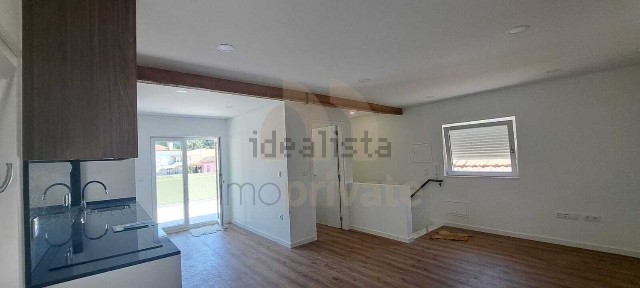 Apartamento T2 à venda em Caldas de Vizela