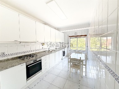 Apartamento T2 à venda em Nogueiró e Tenões