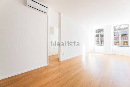 Apartamento T1 à venda na Rua dos Chãos
