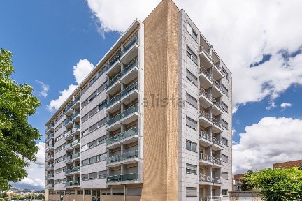 Apartamento T3 à venda na Rua Victor de Sá