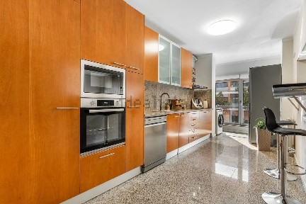 Apartamento T3 à venda na Avenida da Igreja, 39