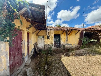 Moradia independente à venda em Canedo