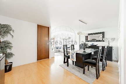 Apartamento T3 à venda na Rua Padre Manuel Guimarães, 117