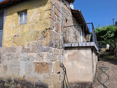 Cernadelo e Lousada, Rua do Cónego Rebelo, 327