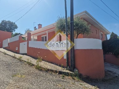 Moradia independente à venda em Canedo