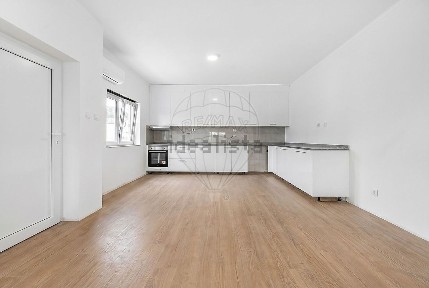 Apartamento T3 à venda na Rua das Levandeiras
