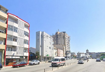 Apartamento T1 à venda na Rua de Caires, 114