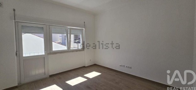 Apartamento T2 à venda em Bombarral e Vale Covo