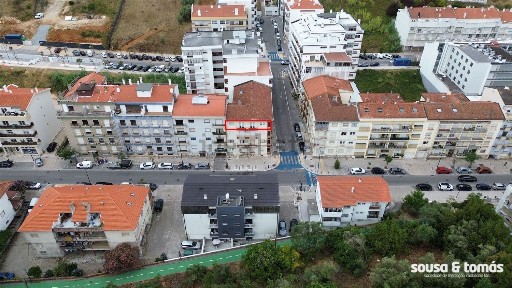 Apartamento T6 à venda no Bairro dos Anjos - Vale da Cabrita