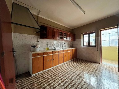 Apartamento T4 à venda na Rua dos Loureiros