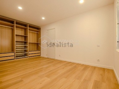 Apartamento T2 à venda na Avenida Albino Marques