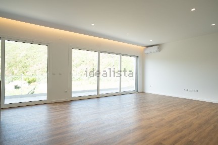 Apartamento T3 à venda na Rua Dom Dinis, 24