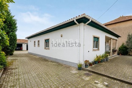 Moradia independente à venda em Salreu