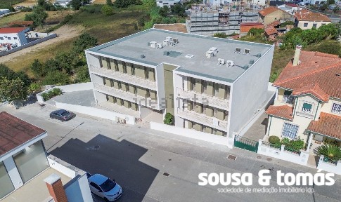 Apartamento T1 à venda em Parceiros e Azoia