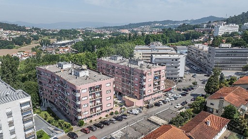 Apartamento T2 à venda na Rua de Fervenças