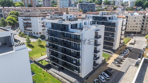 Apartamento T3 à venda em Real - Dume - Semelhe